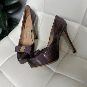 Salvatore Ferragamo Vara Bowl Pumps Heel Shoes